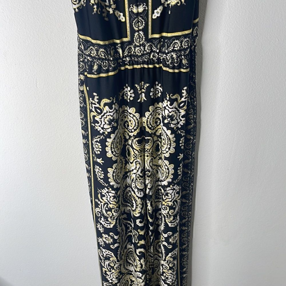 eci jumpsuit.  Size XS.  Light and airy.  Black and yellow.  Long length. - Picture 3 of 9
